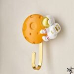 accroche murale astronaute lune decoration spatiale couche 711 1