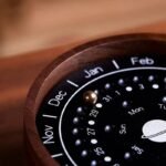 Calendrier Perpétuel Aimanté élégant en Bois Moderne