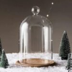 cloche en verre dexposition elegante pour objets precieux 343 1