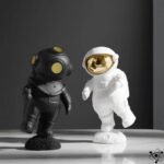 Figurine Scaphandrier & Astronaute Hommage Aux Pionniers - Figurine