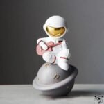 Figurines Astronautes Musiciens Galactiques Uniques