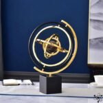 Globe en Métal & Marbre élégant pour une Touche Artistique