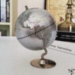 Globe Terrestre Socle en Z Déco Science