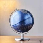 Globe Terrestre Moderne en Gris et Bronze