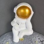 horloge murale originale astronaute et lune 310 1