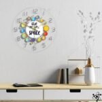 horloge murale originale espace neon enfants 129 1