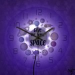 horloge murale originale espace neon enfants 425 1