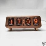 Horloge Nixie en Bois de Noyer avec Tubes Nixie In-12 - Horloge Nixie
