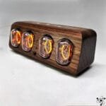 Horloge Nixie en Bois de Noyer avec Tubes Nixie In-12 - Horloge Nixie