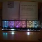 horloge nixie lumineux rgb design vintage moderne 833 1
