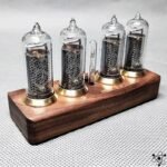 horloge tube nixie bluetooth elegante et connectee 617 1