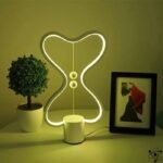 Lampe Heng Balance Multicolore pour éclairer votre Espace
