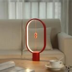 lampe heng balance sculpturale en equilibre rouge 247 1