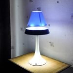 Lampe Magnétique à Lévitation avec Leds Bidirectionnels