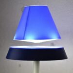 Lampe Magnétique à Lévitation avec Leds Bidirectionnels