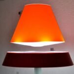 Lampe Magnétique à Lévitation avec Leds Bidirectionnels