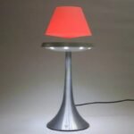 lampe magnetique design innovant avec abat jour levitation 209 1