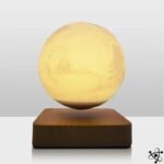 lampe magnetique mars flottante et moderne bois clair 397 1