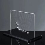 pendule de newton infini artiste et hypnotique 939 1