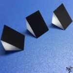 prisme optique triangulaire pour reflexion laser 666 1