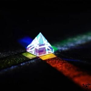 prisme pyramidal pour couleurs vibrantes 627 1