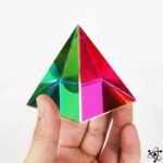 Prisme Triangulaire Coloré Unique en Verre