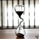 Sablier Irrégulier Artistique pour Redéfinir le Temps