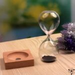 sablier magnetique en verre avec socle bois 324 1