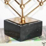 Structure Géométrique Cubique élégante pour votre Espace