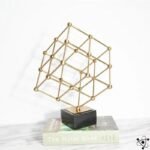 Structure Géométrique Cubique élégante pour votre Espace