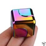 Spinner Cubique avec Mouvement Fluide et Relaxant