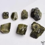 Tourmaline Verte Brute pour Collier et Décoration