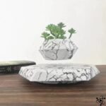 vase en levitation marbre pour decoration florale originale 142 1