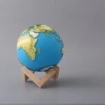veilleuse globe terrestre eclairant vos nuits 825 1