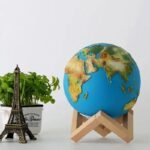 veilleuse globe terrestre eclairant vos nuits 934 1