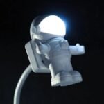 veilleuse nuit astronaute usb pratique et creative 155 1